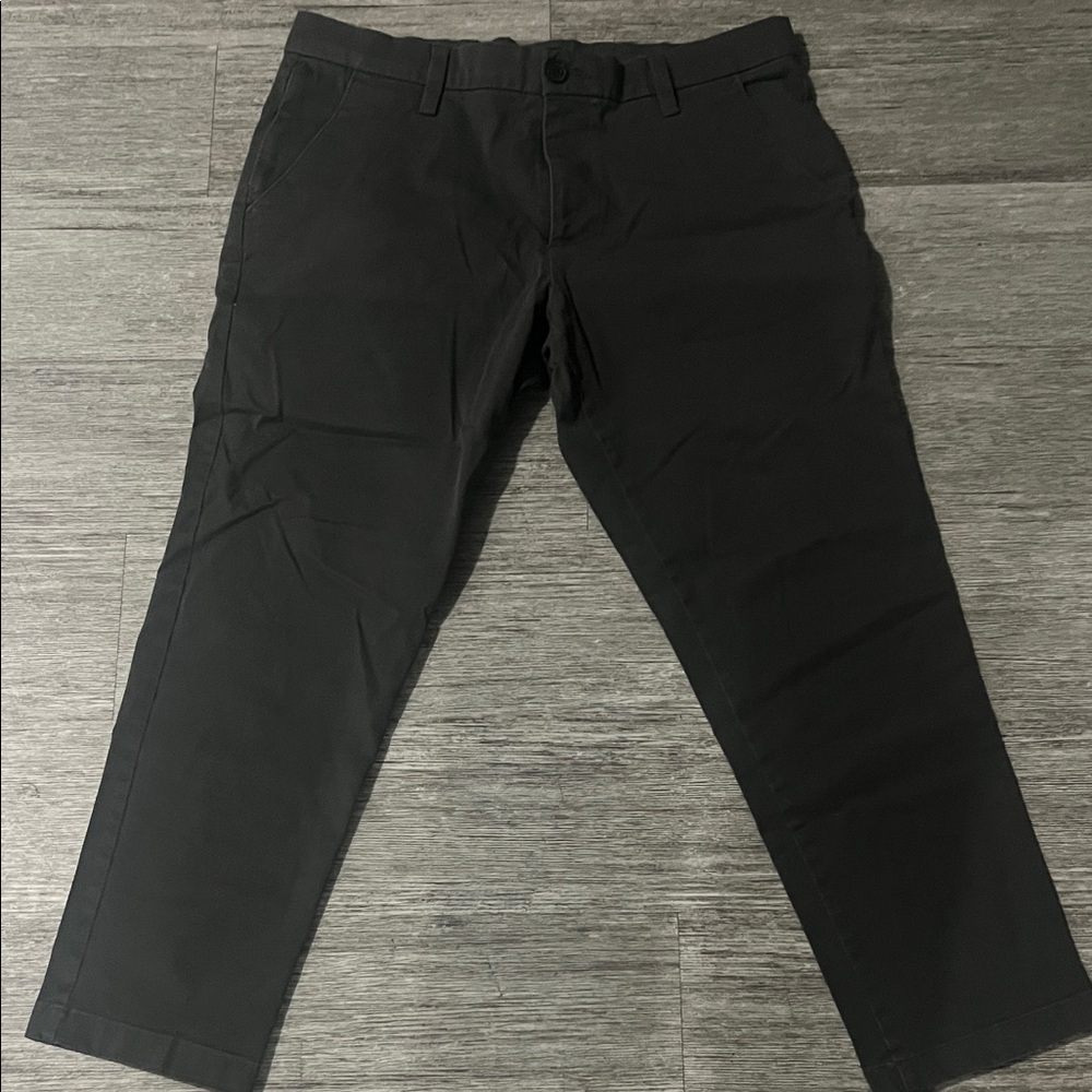Dockers Men's Dark Gray Chinos